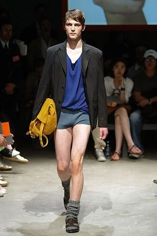 Look 16